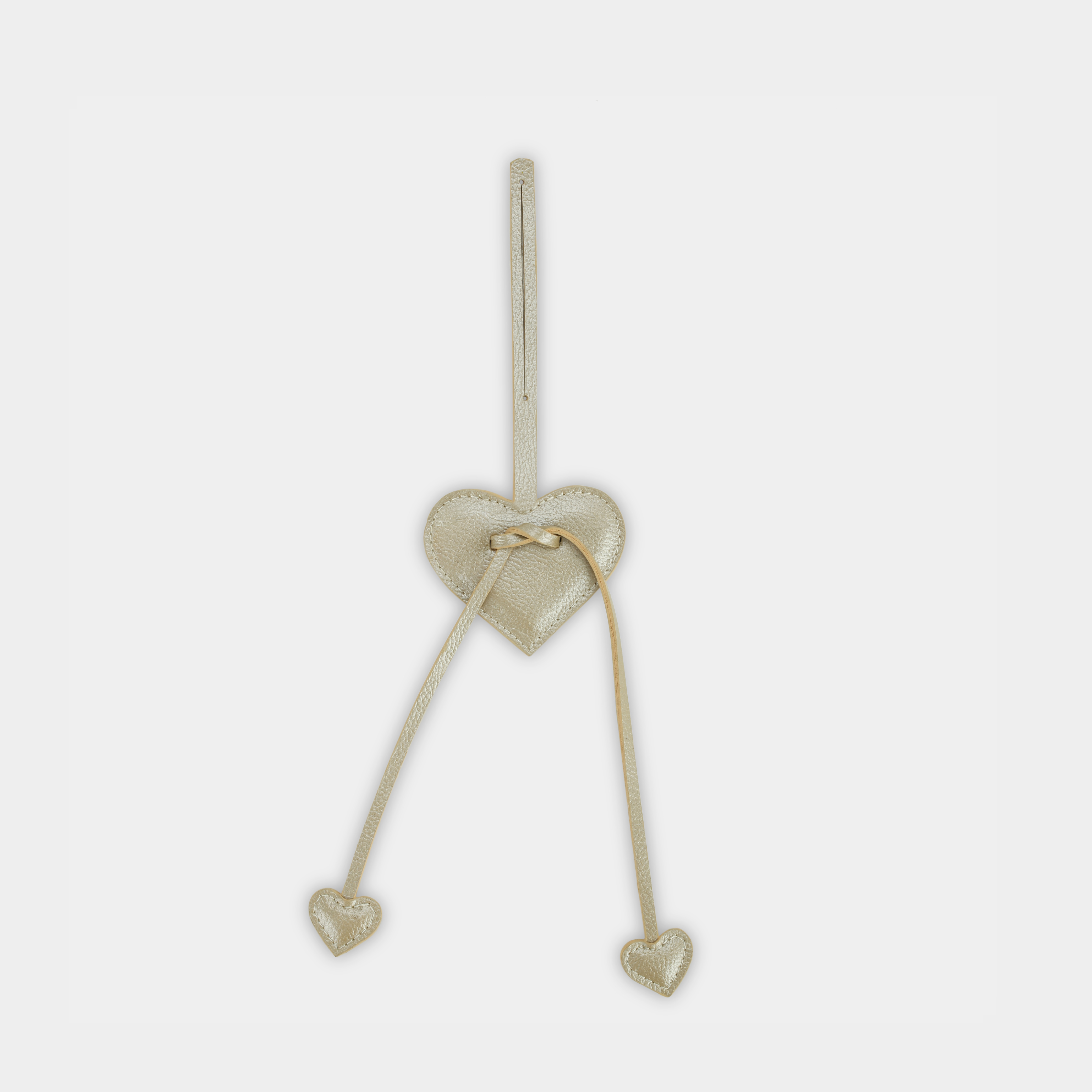 Accessories 3-Heart Charm in Metallic Nude