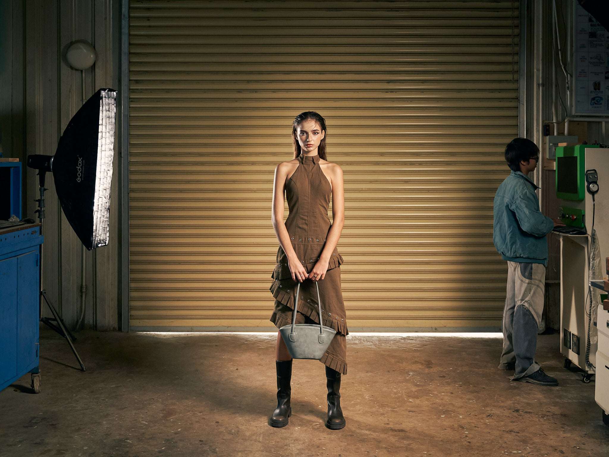 Túi xách HASO Basket màu Beige Tối họa tiết