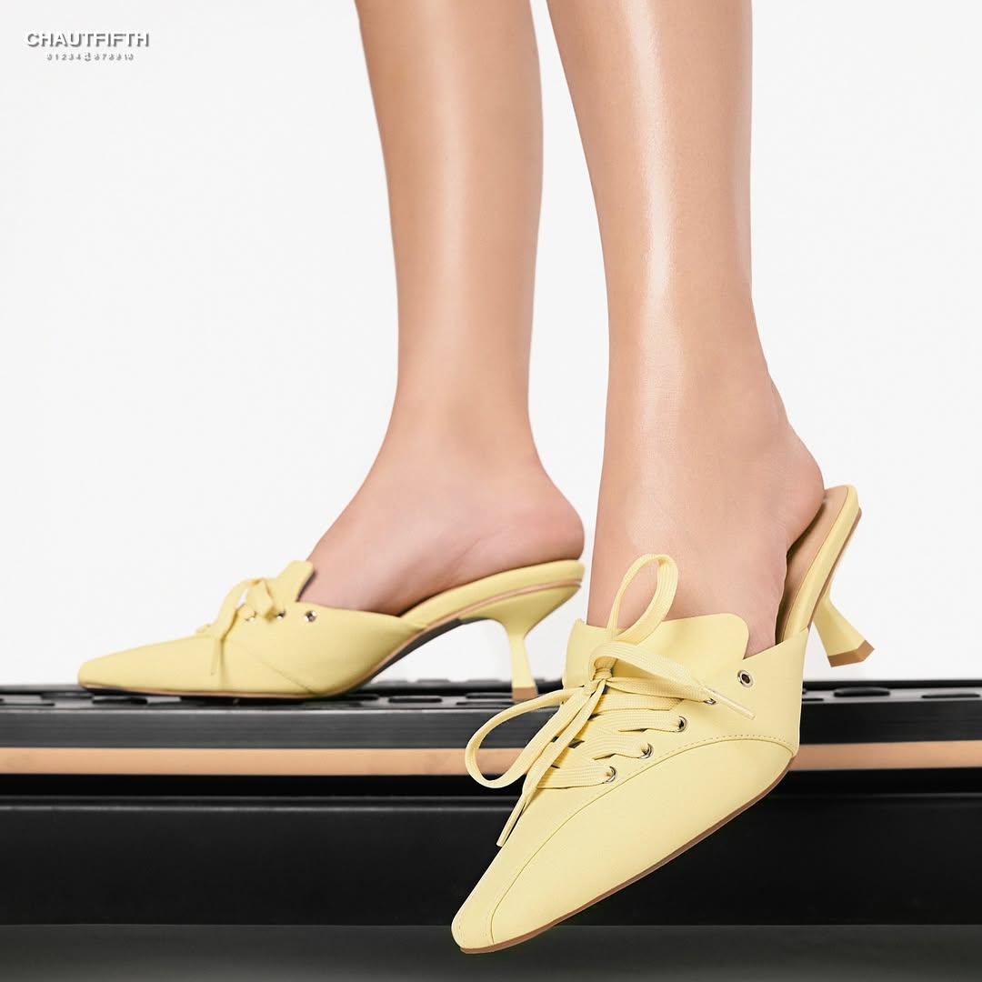 Shoes middle 50 mules in Butter Yellow
