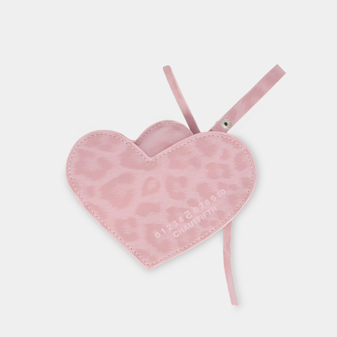 Phụ kiện trái tim Eyelet Lipstick màu Da Beo Hồng