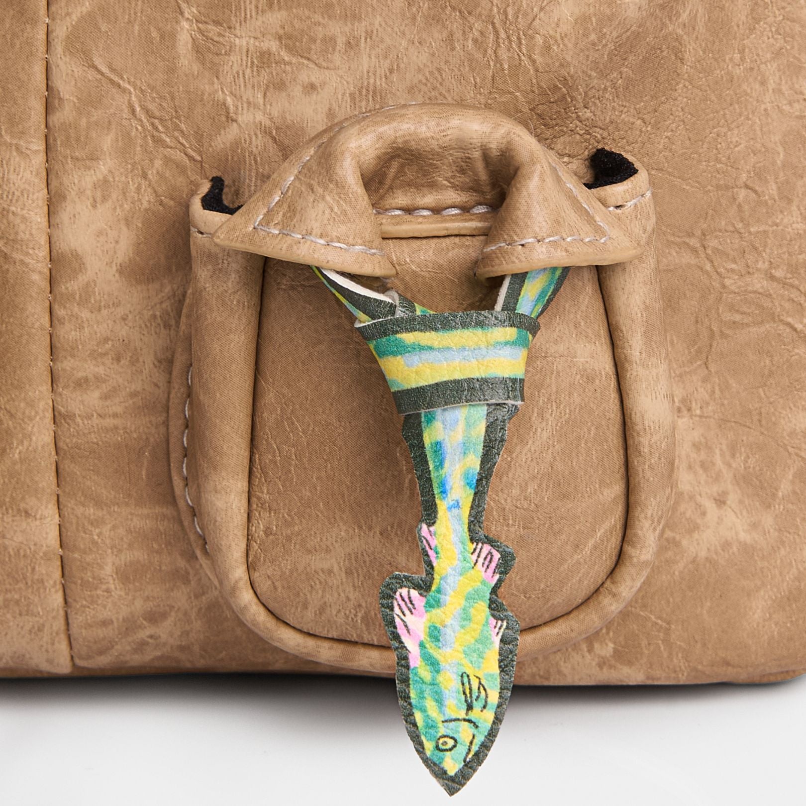 Túi xách hobo C2-pocket Mini Cà vạt màu Beige cát