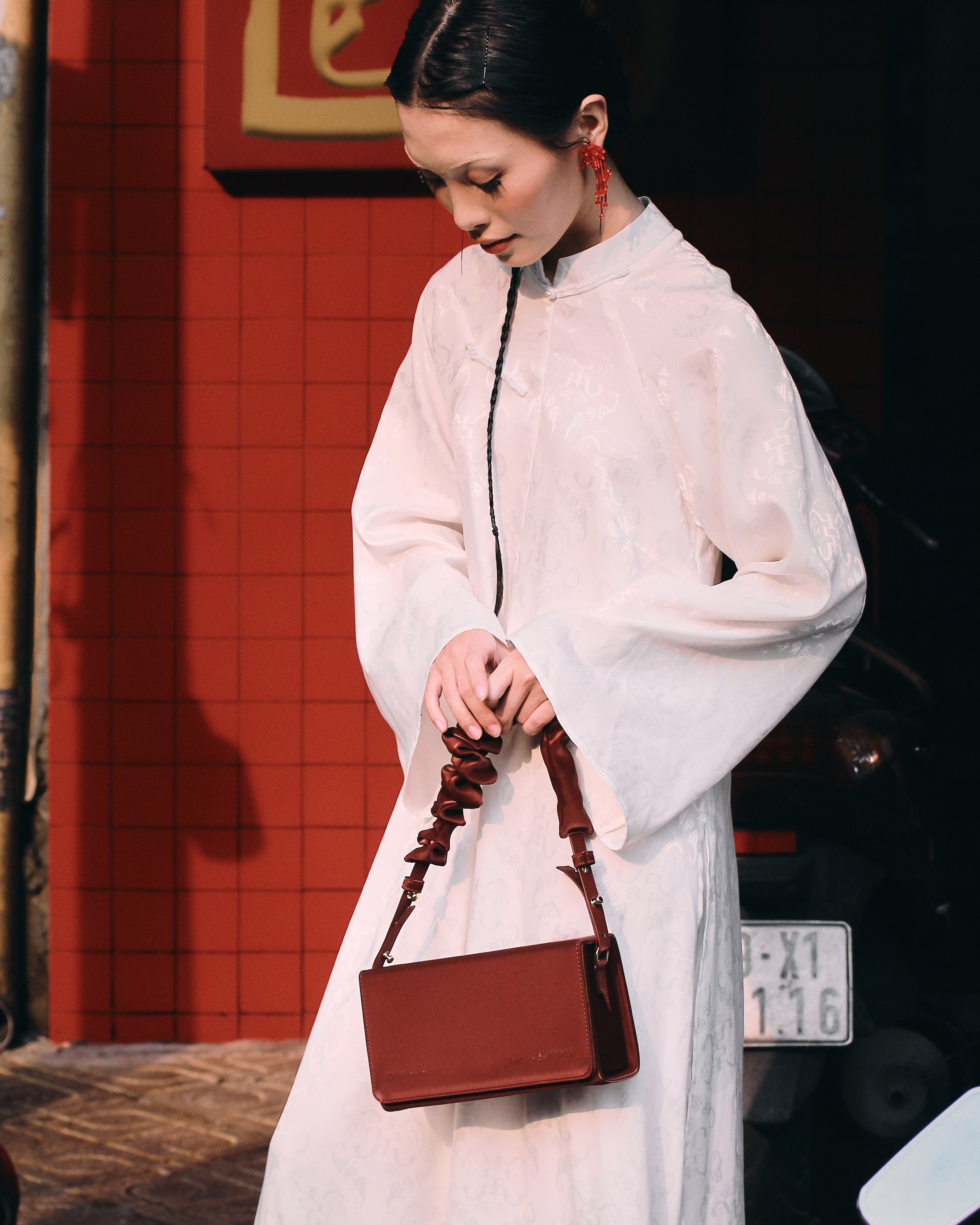 Túi xách KAMELEON màu Đỏ Nhung