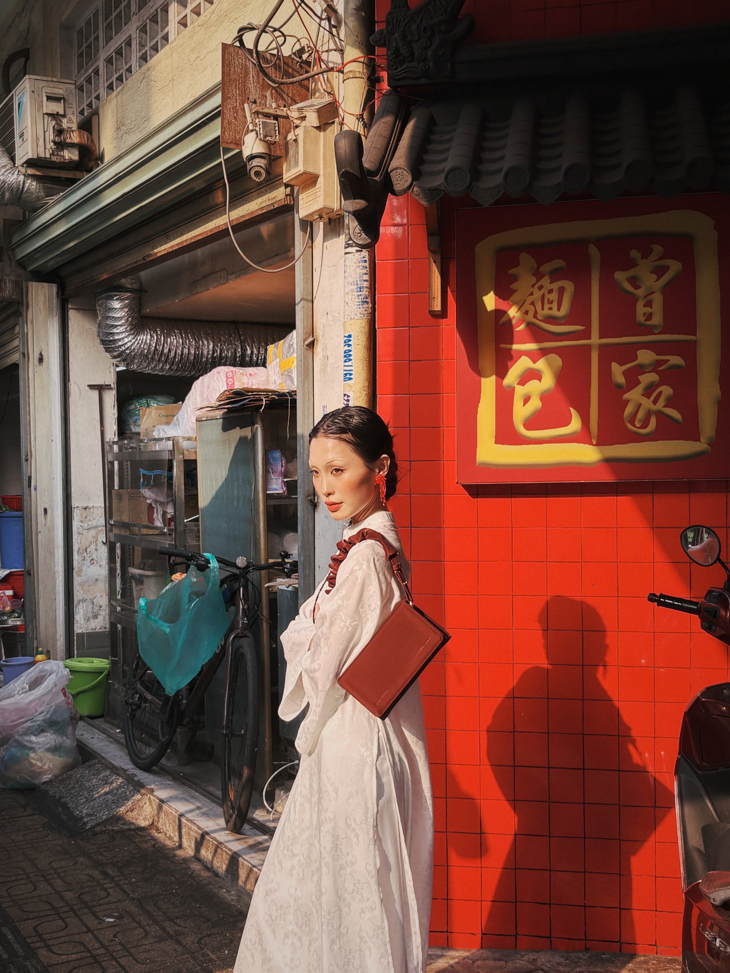 Túi xách KAMELEON màu Đỏ Nhung