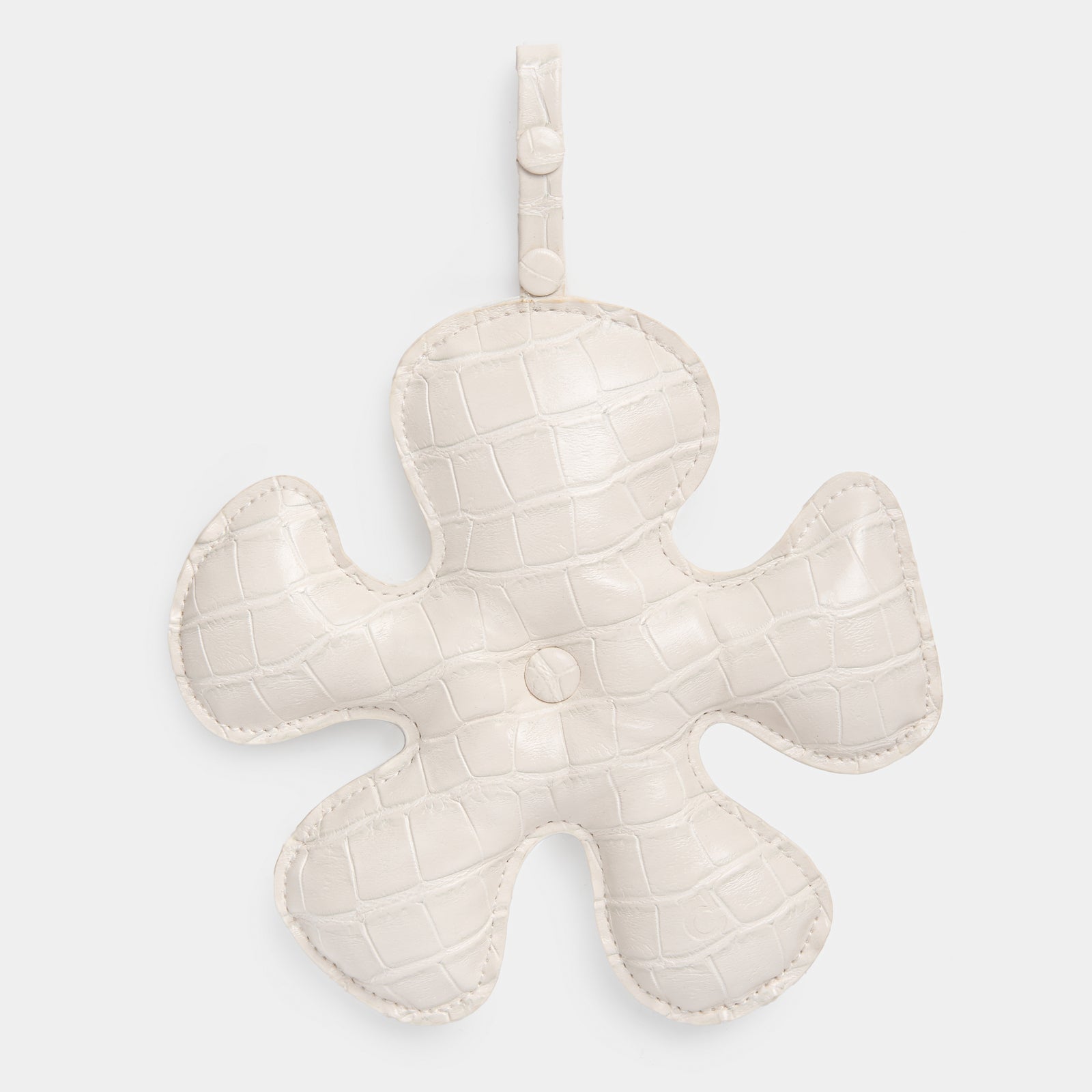 Accessory Fan Flower Charm in Crocodile White Cream