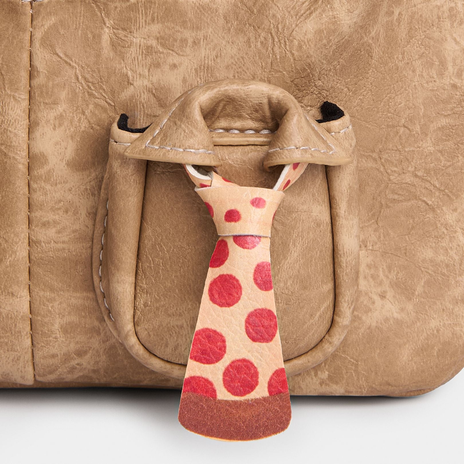 GIFT BOX - Mini C2-Pocket Hobo Tie Sand Beige x SET HEART IN HORSE KEY CHAIN