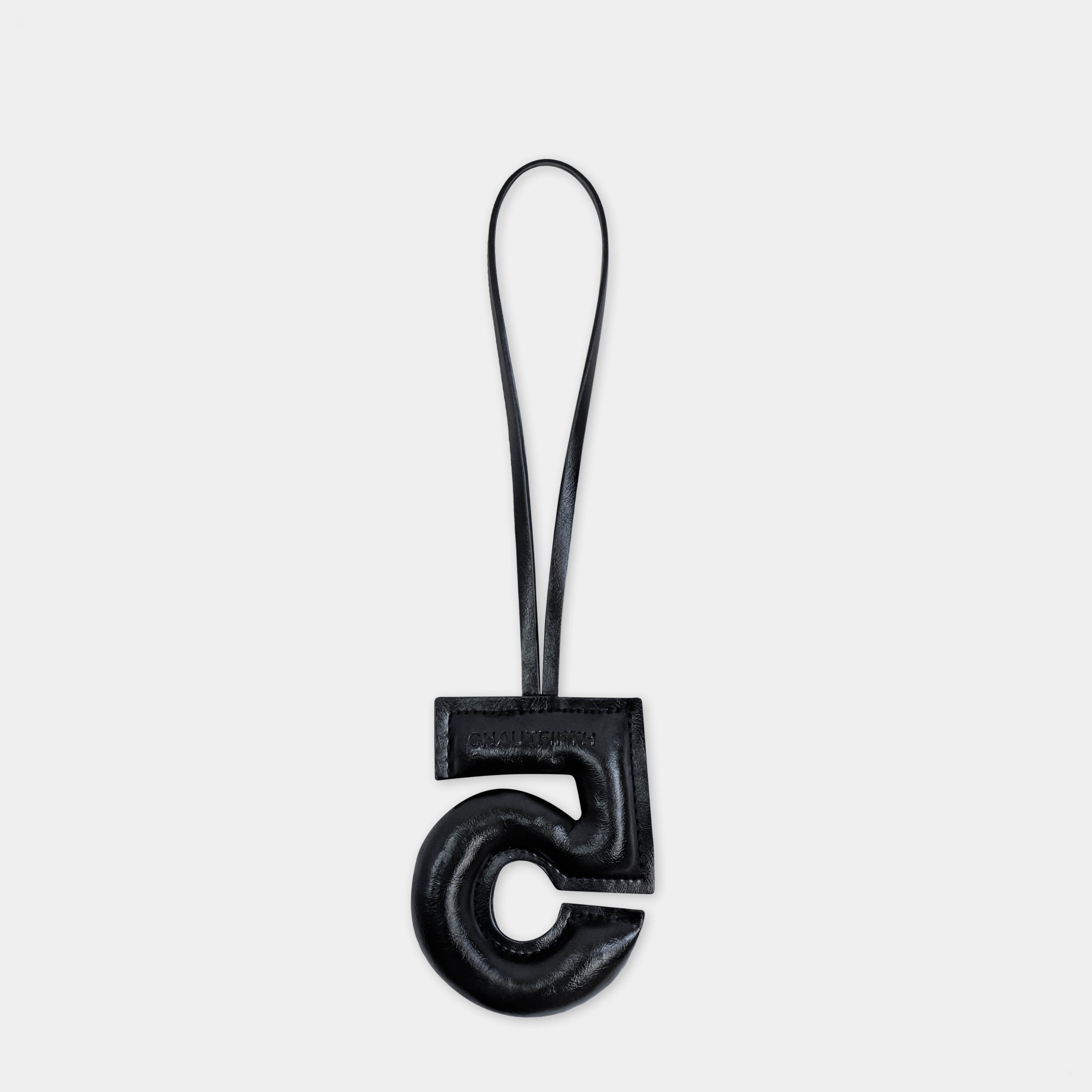 Accessory Reverse Fifth Charm in Black