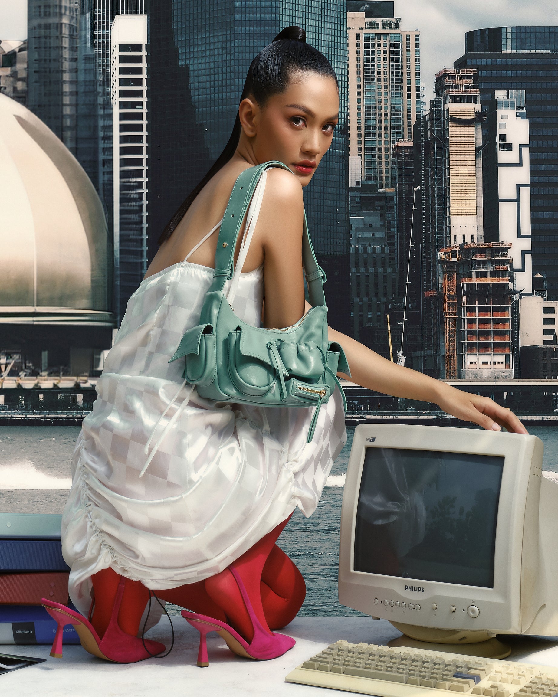 Bag C5-Pocket size (M) in Brown