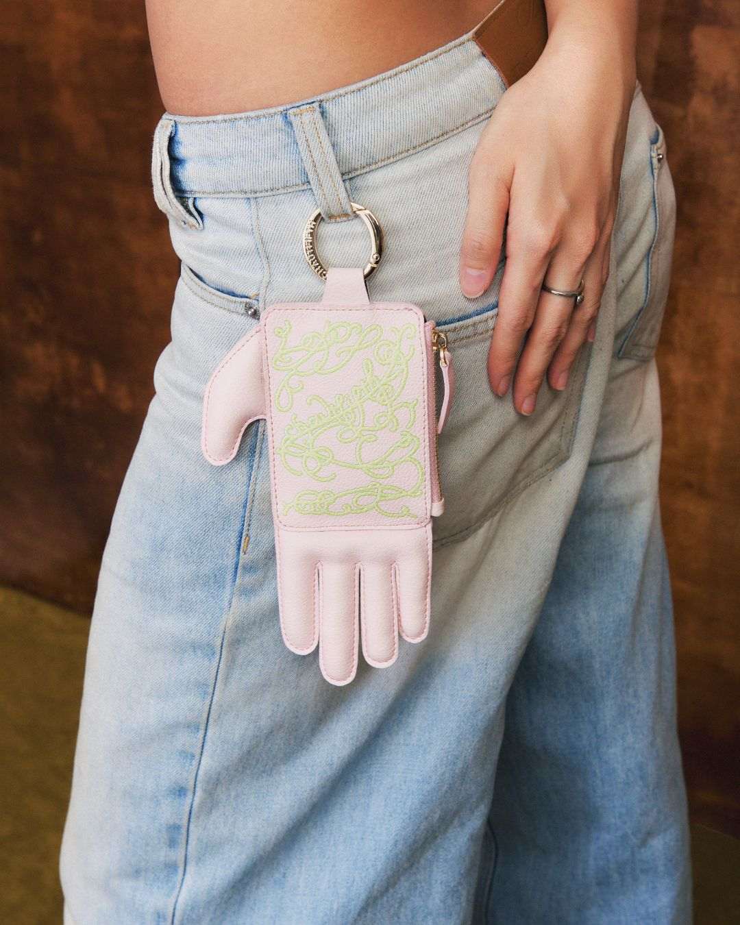 Phụ kiện Tag Bàn tay màu Hồng pastel