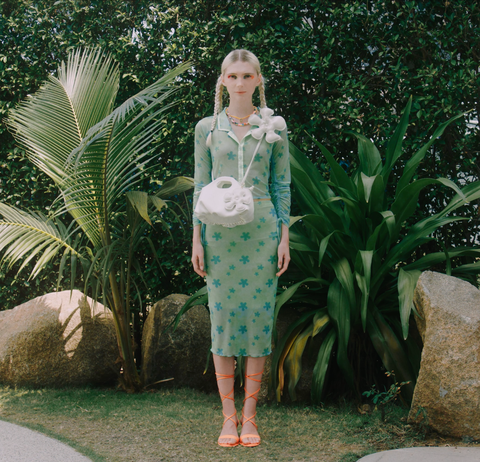 Accessory Fan Flower Charm in Pink Pastel