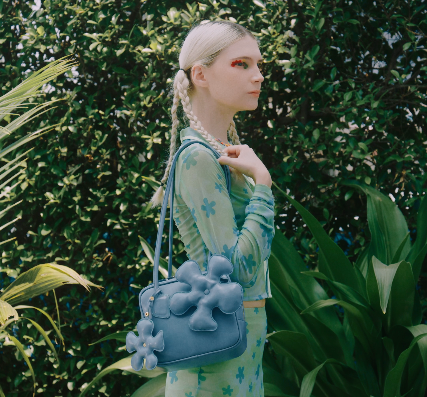 Accessory Fan Flower Charm in Pink Pastel