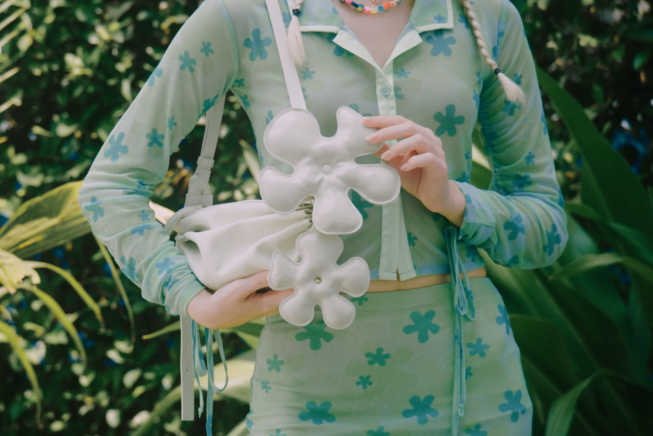 Phụ kiện Hoa cánh quạt màu xanh ngọc pastel CHAUTFIFTH