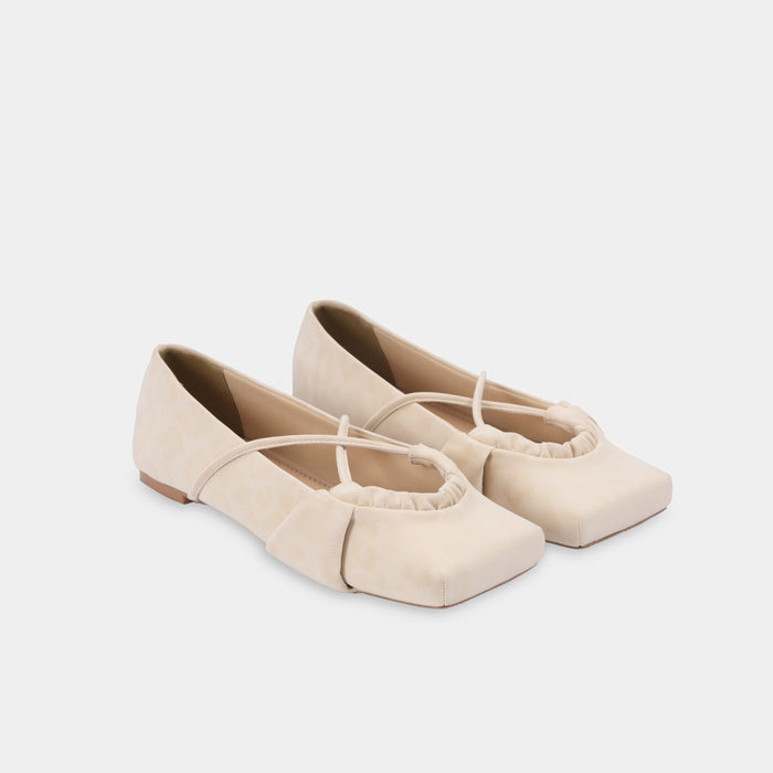 SQUARE X Ballet Flats (Shoes) — White Cream / 36
