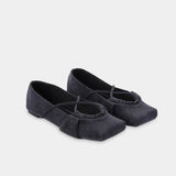 Black / 36