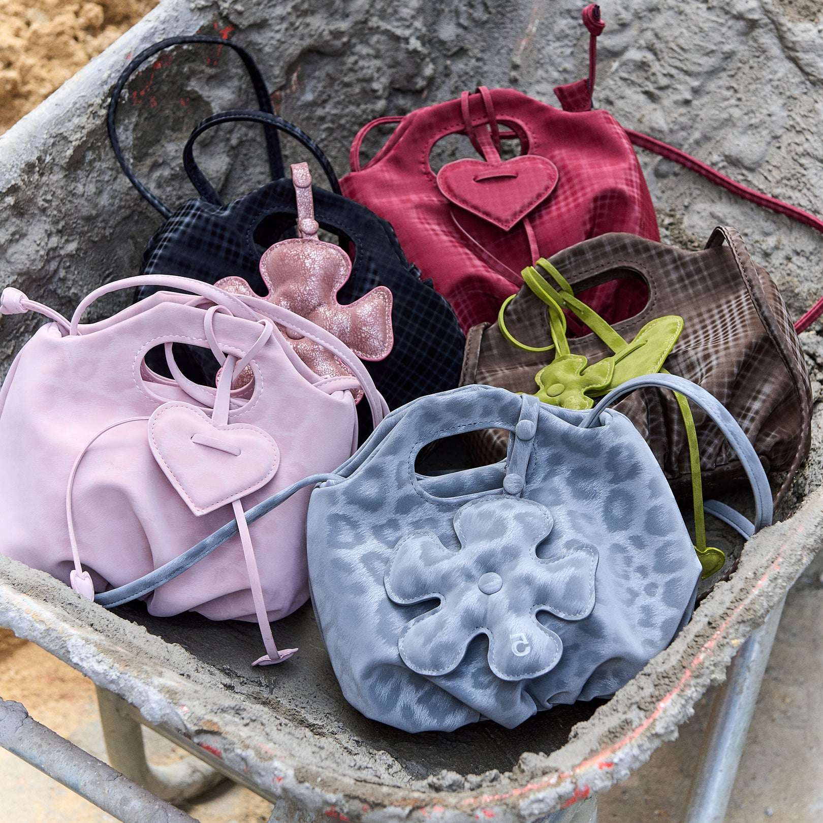 Túi xách MINI FLOWER màu Đỏ Caro