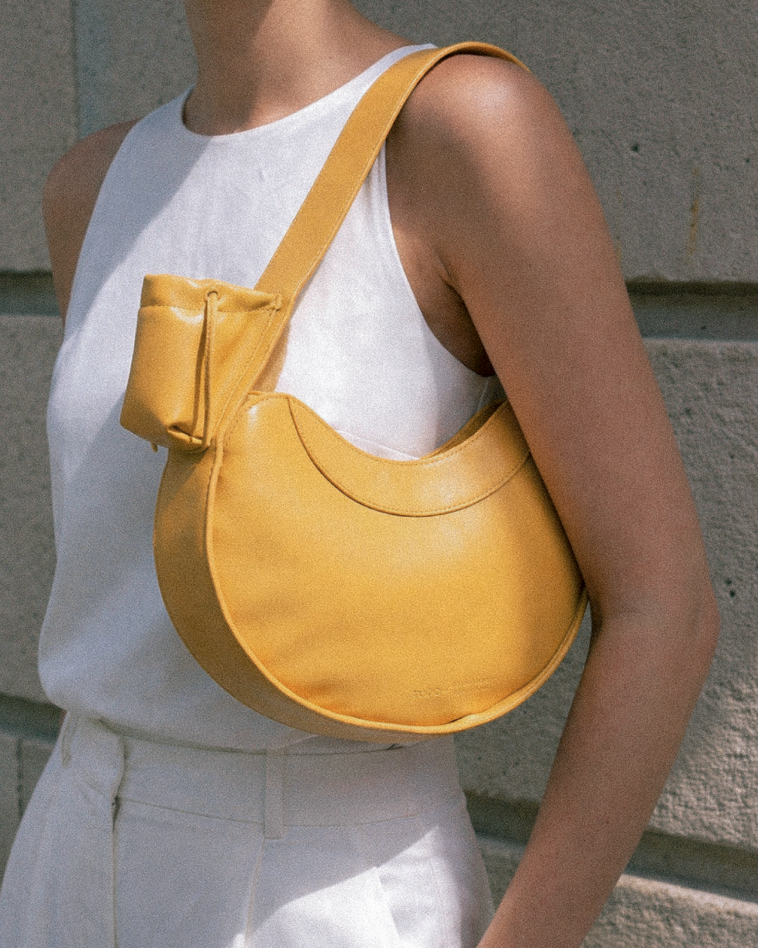 Túi xách Hạt đậu size lớn (M) màu Vàng