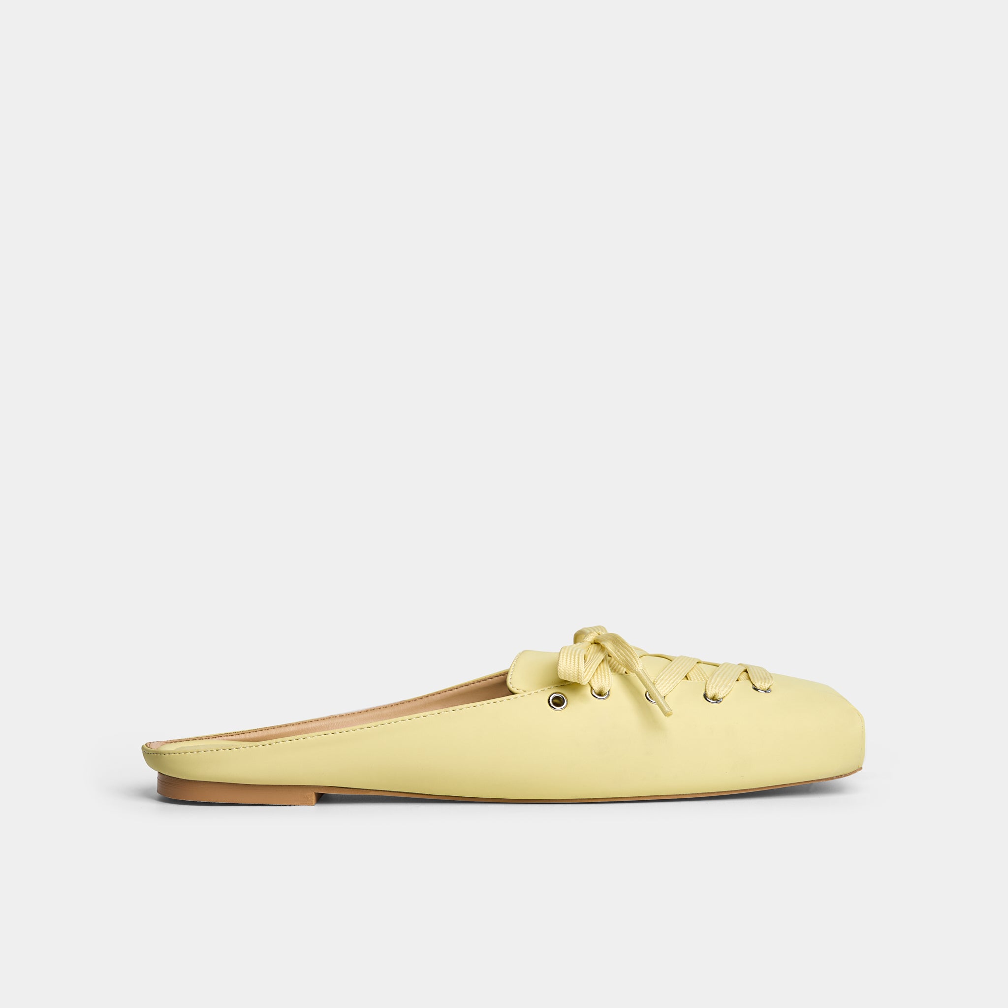 Giày middle ballet flat mules màu Vàng bơ