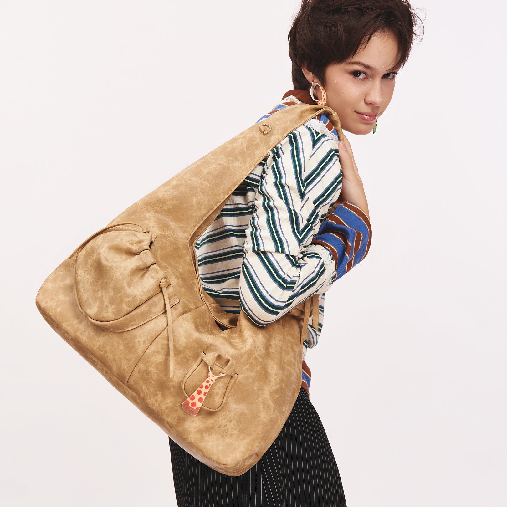 Bag C2-Pocket Hobo Tie Sand Beige (L)