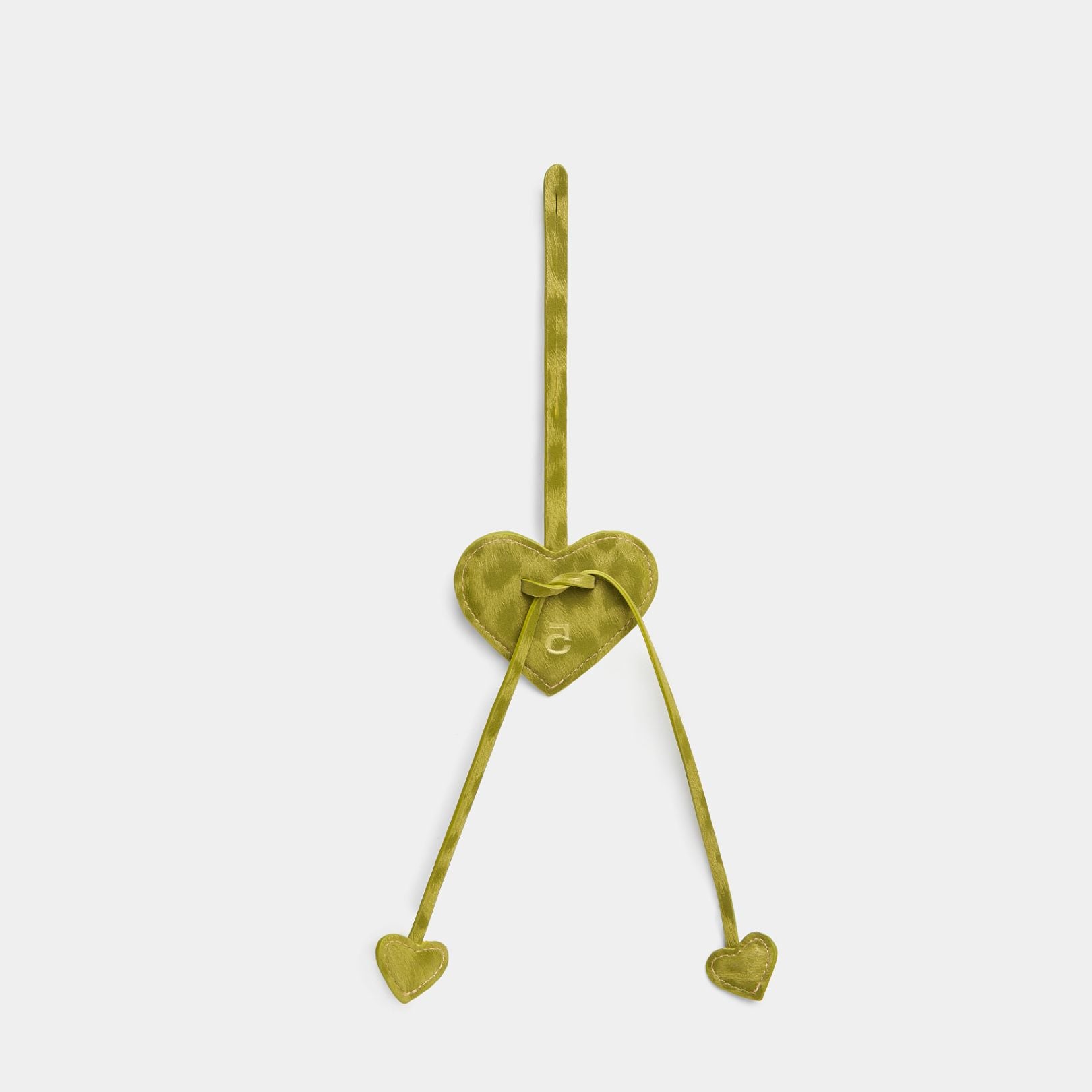 Phụ kiện trái tim màu Da Beo Xanh lá