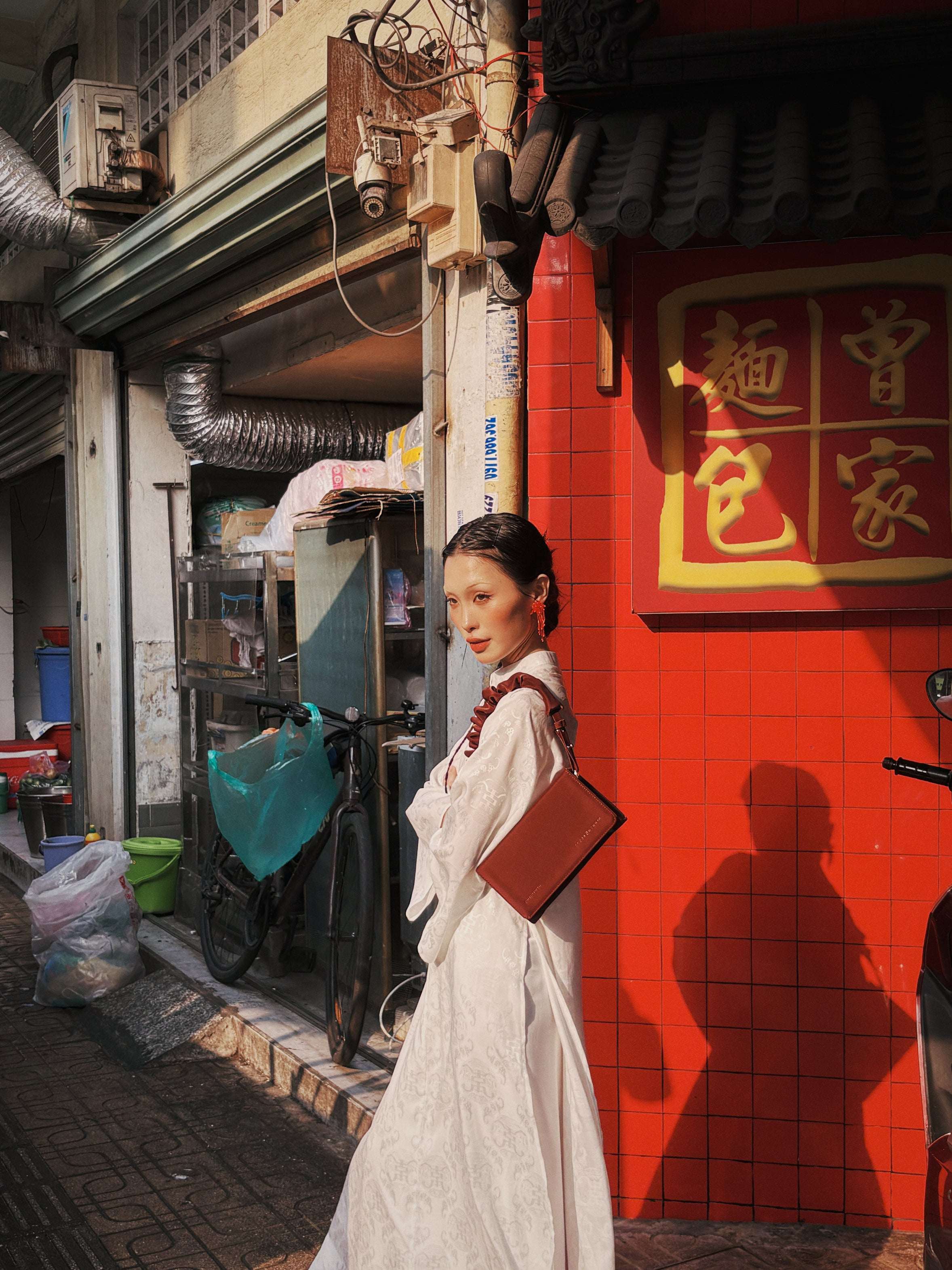 Túi xách KAMELEON màu Đỏ Nhung