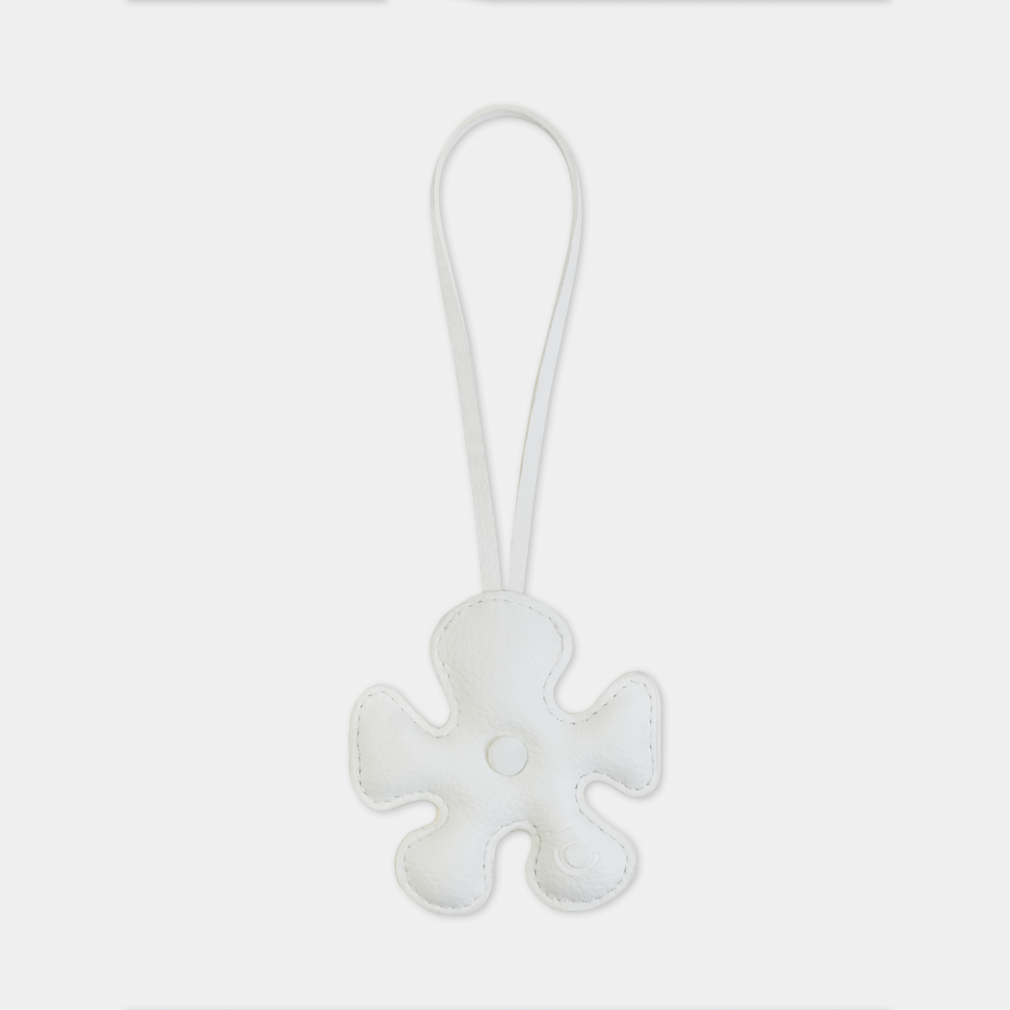 Accessories Fan Flower Charm White Color in Mini Size