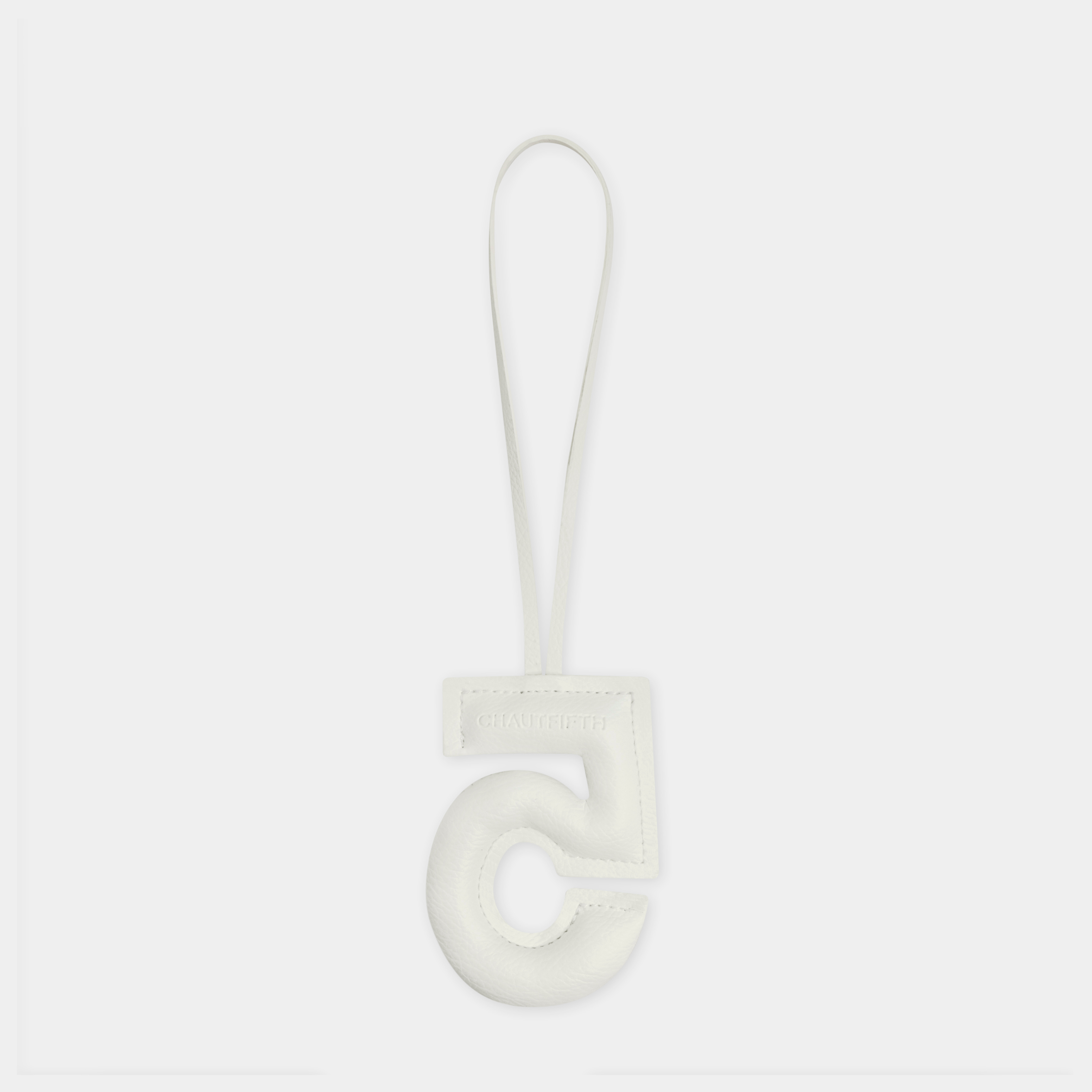 Accessories (Reverse) Fifth Charm in White Cream