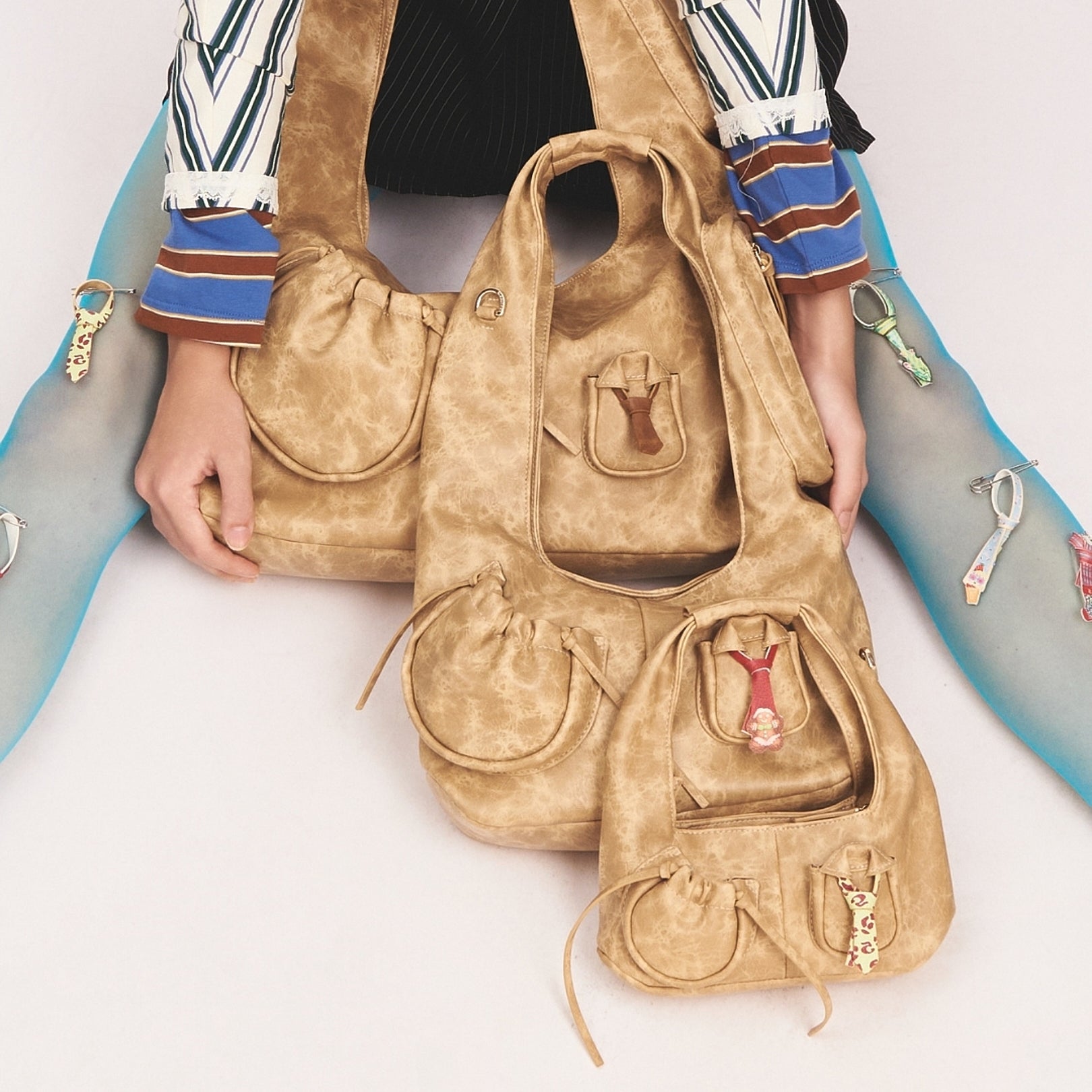 Bag C2-Pocket Hobo Tie Sand Beige (M)